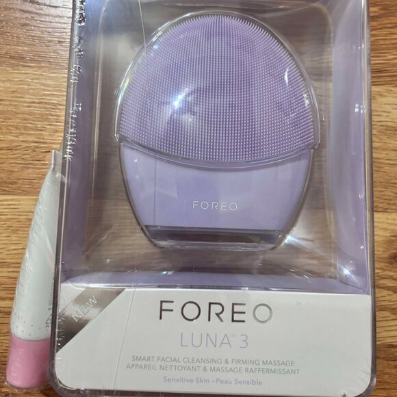 FOREO LUNA 3 Facial Cleansing & Firming Massage Device, + 0.67 fl oz Foaming
